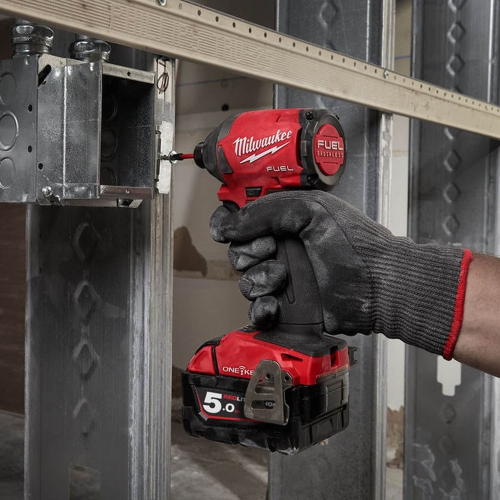Milwaukee M18 FUEL ONEID2-0X ONE-KEY 18v 1/4" Hex Brushless Impact Driver Body Only In Carry Case