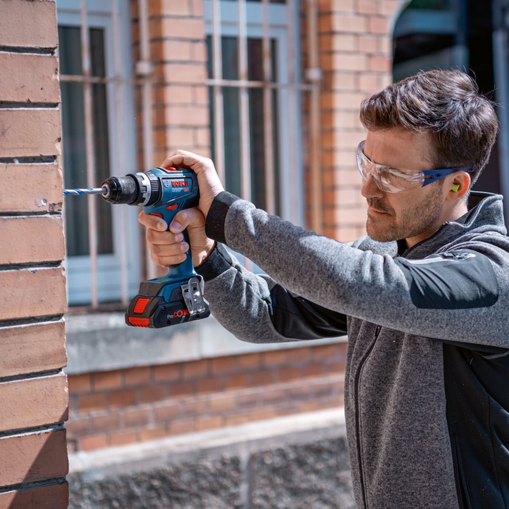 Bosch Professional GSB 18V-90 C Combi Drill  GDR 18V-210 C Impact Driver Twin Kit Inc 2x 4.0Ah Batts