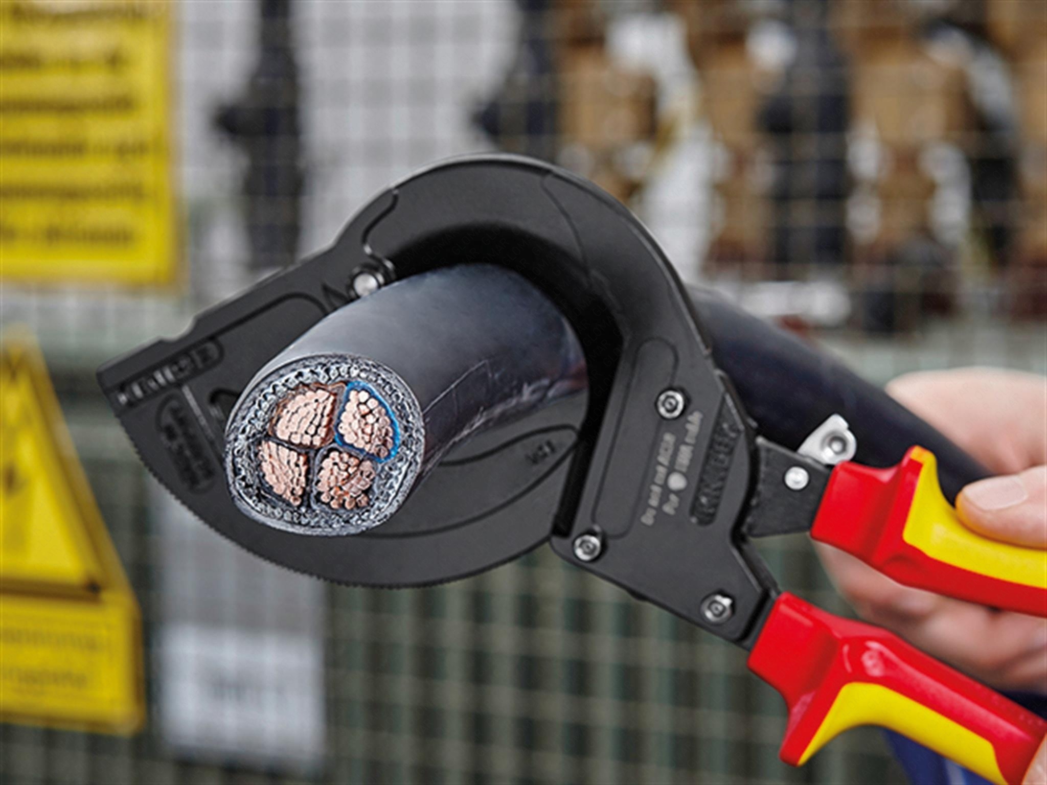 Knipex VDE Ratchet Action Cable Cutter 315mm  95 36 315 A