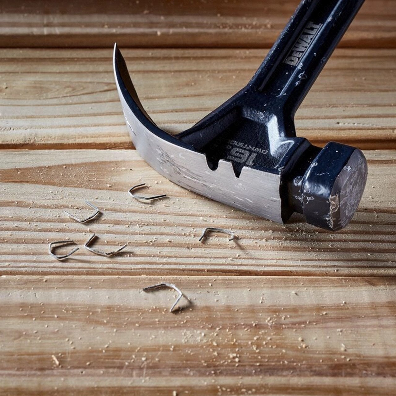 Dewalt 16oz 0.45kg Curve Claw Hammer DWHT51002-0